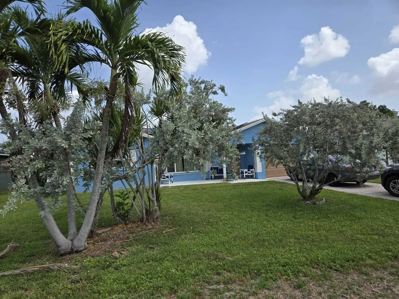 8111 NW 100th Terrace NW, Tamarac FL 33321 photo 2