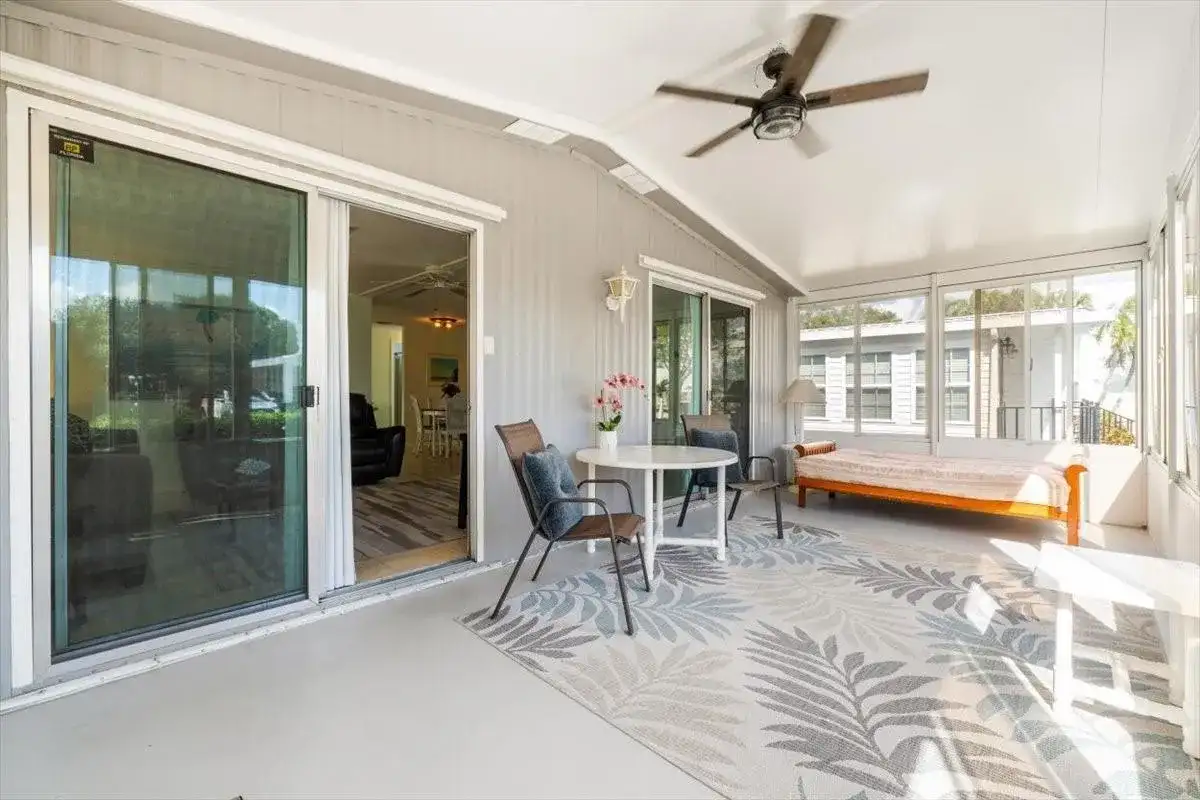 5389 NW 3rd Avenue, Deerfield Beach FL 33064 photo 3