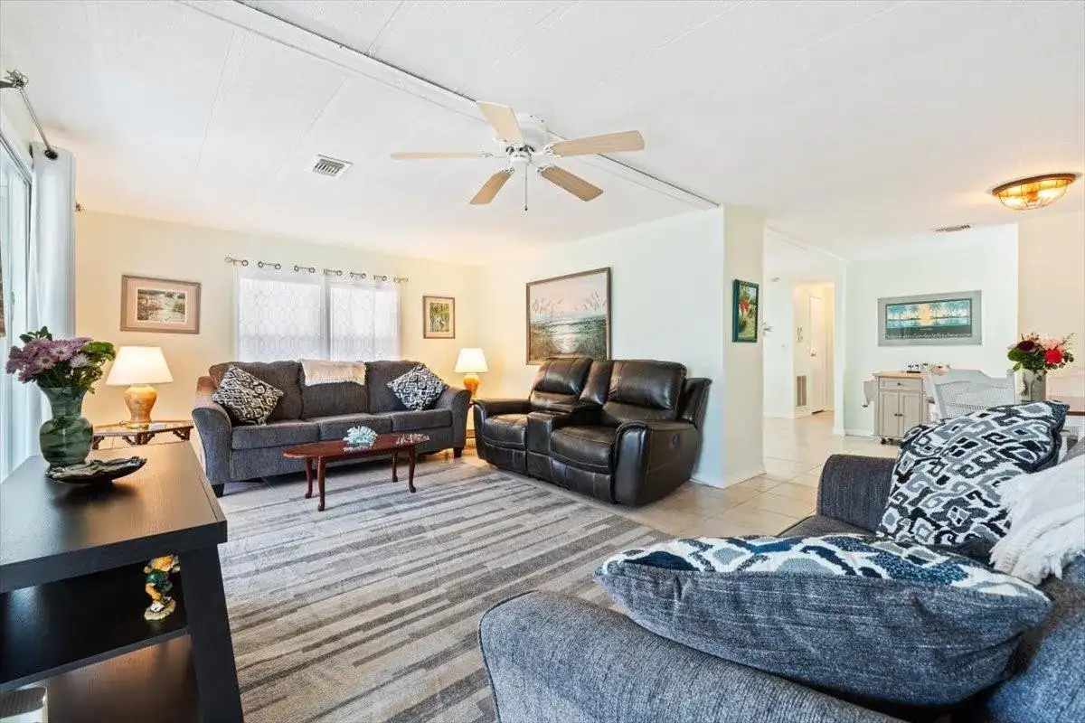 5389 NW 3rd Avenue, Deerfield Beach FL 33064 photo 4