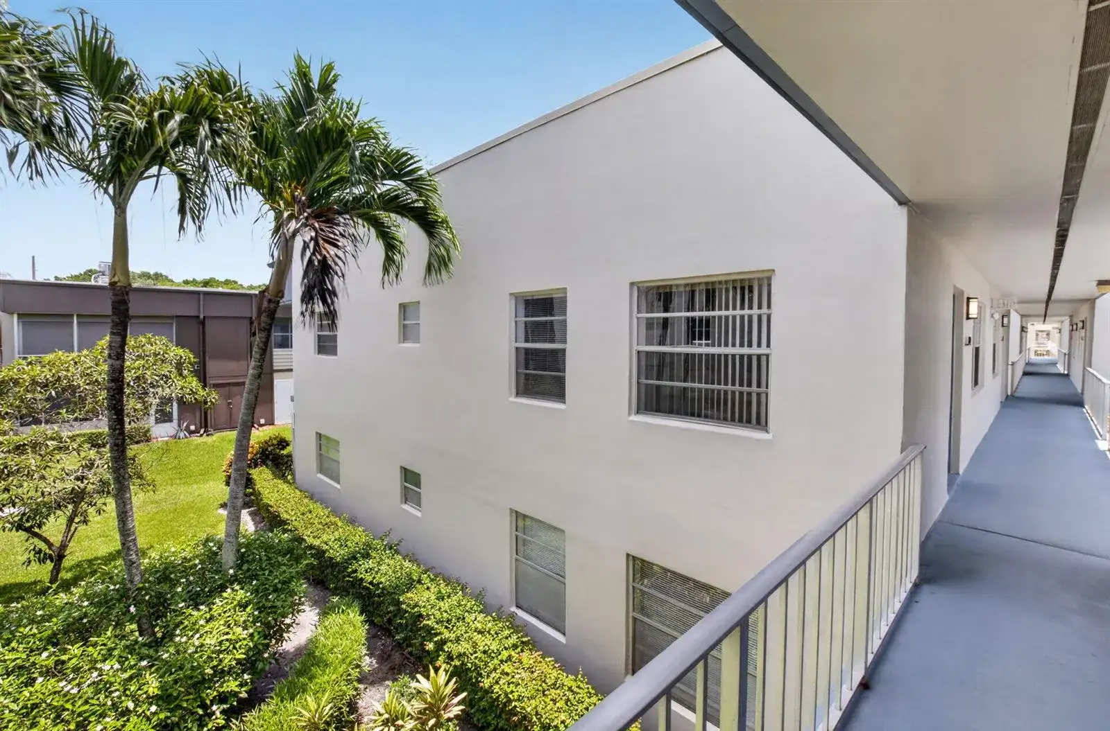 809 Normandy Q # 809, Delray Beach FL 33484 photo 3