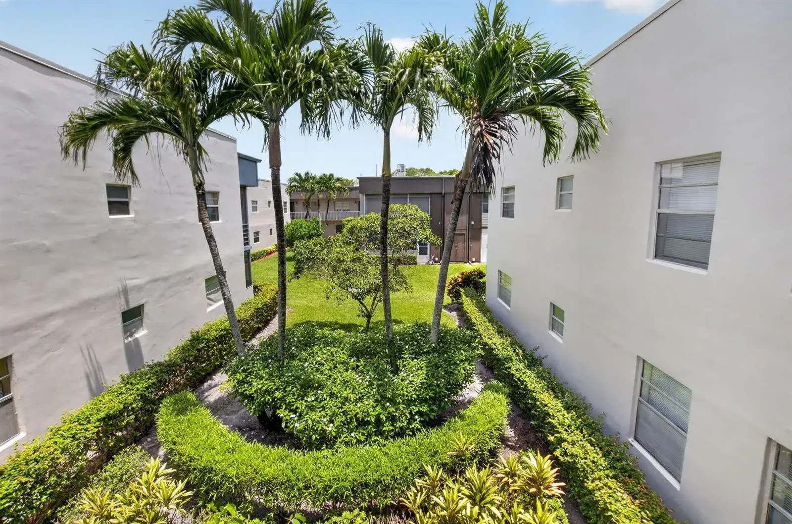 809 Normandy Q # 809, Delray Beach FL 33484 photo 5