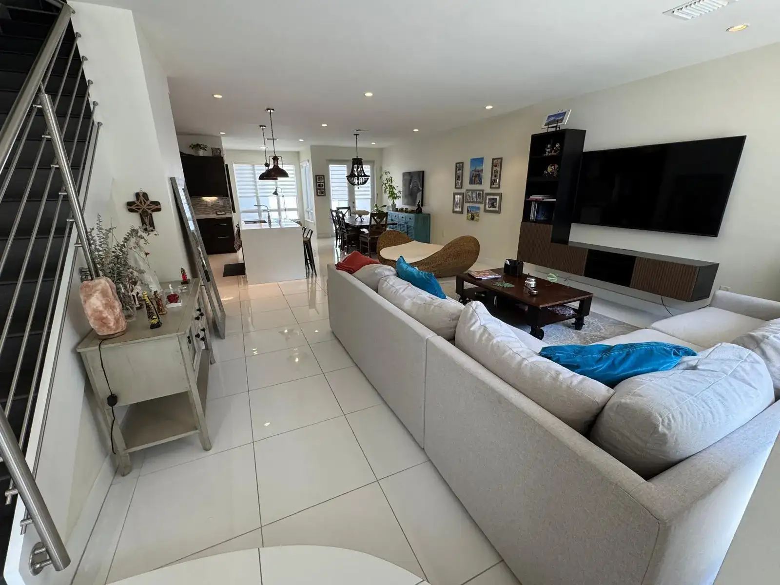 6461 NW 103rd Passage, Doral FL 33178 photo 5