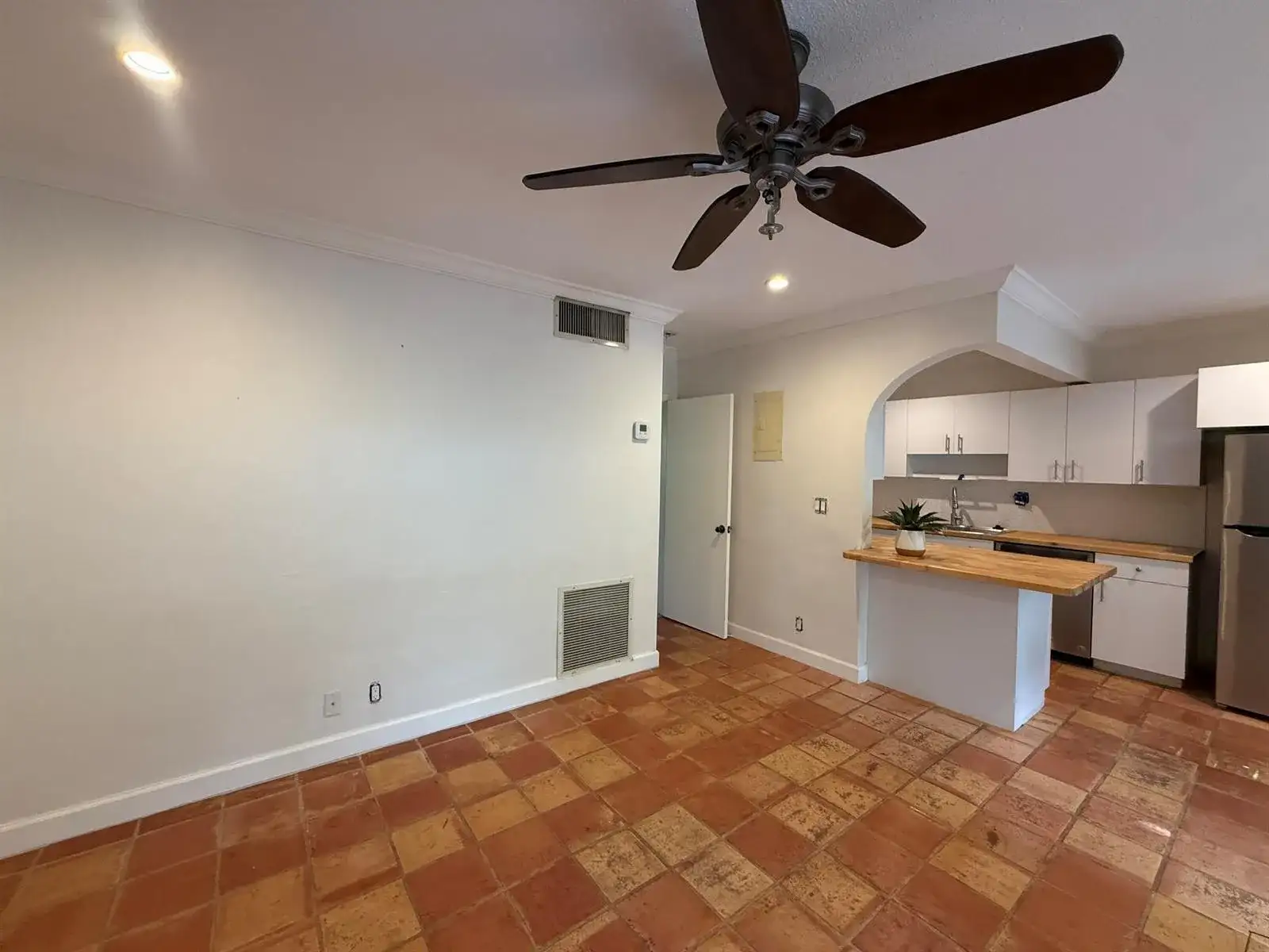 1640 NE 4th Place # 2, Fort Lauderdale FL 33301 photo 2