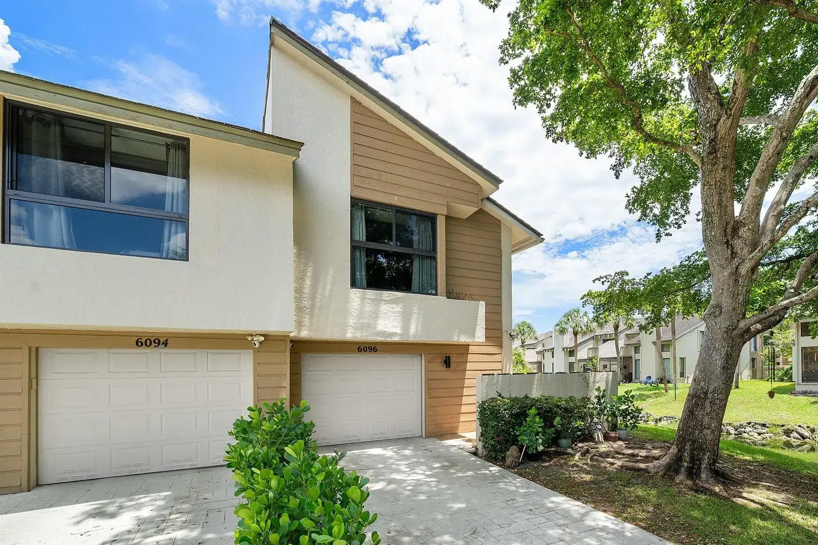 6096 Glendale Drive, Boca Raton FL 33433 photo 2