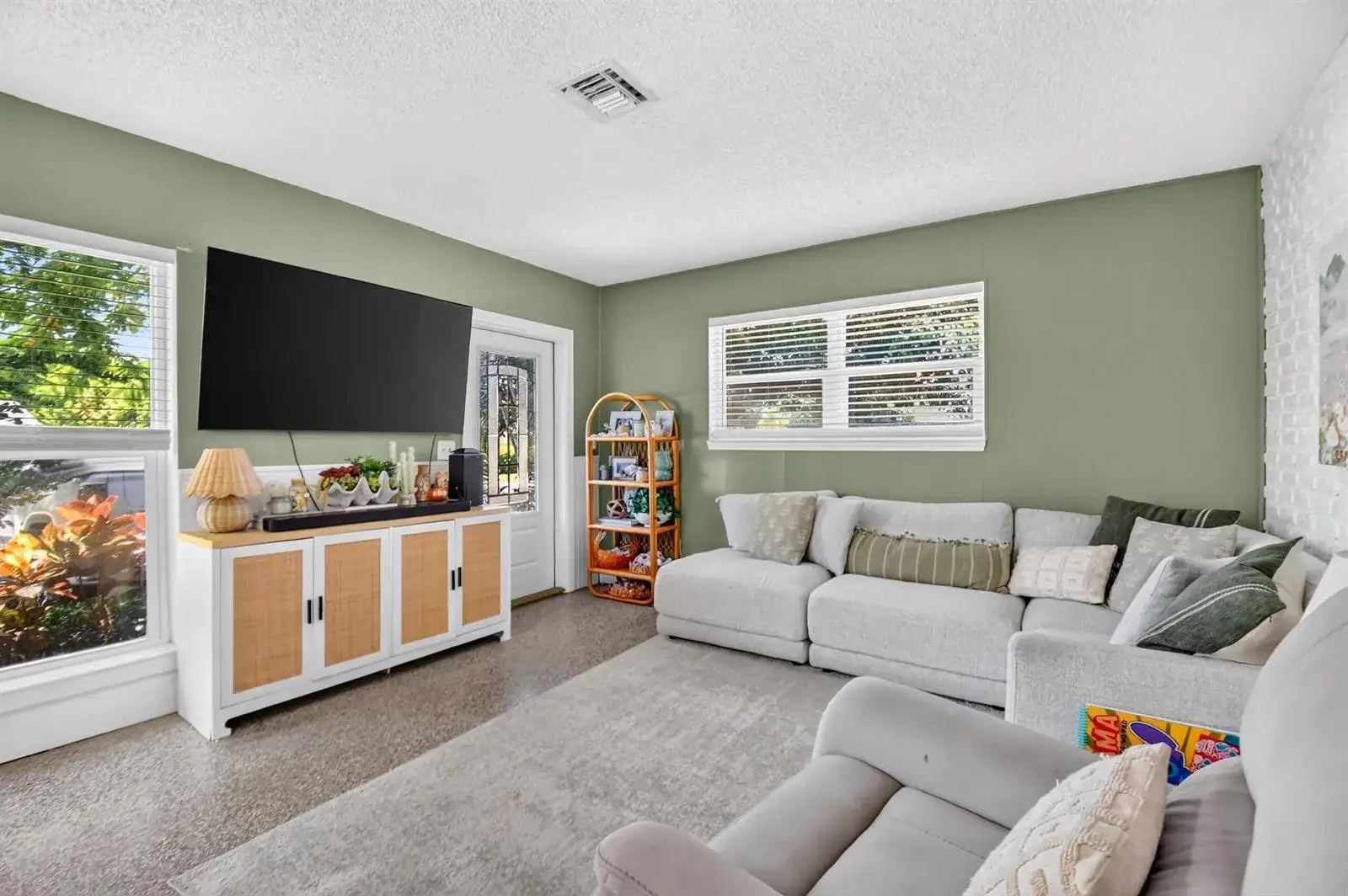 1446 W Perry Street, Lantana FL 33462 photo 4