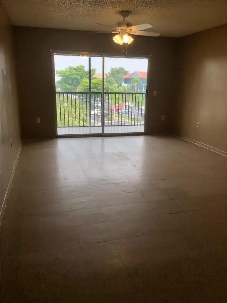 13455 SW 16th Court, Pembroke Pines FL 33027 photo 2
