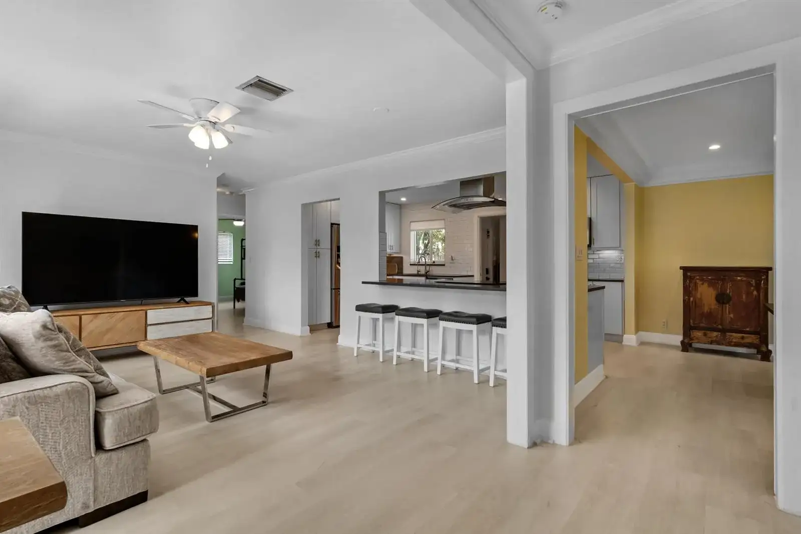 5541 NE 19th Avenue, Fort Lauderdale FL 33308 photo 3