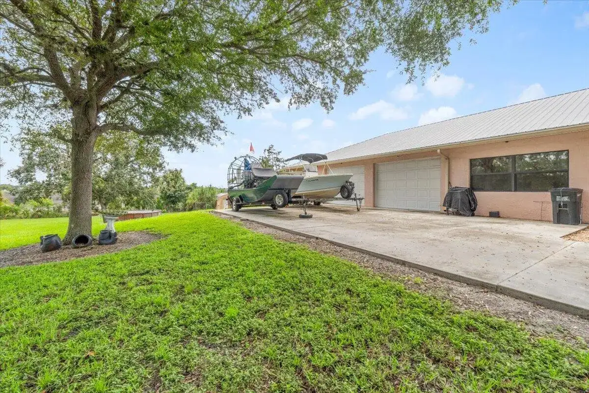 1121 River Road, Moore Haven FL 33471 photo 3