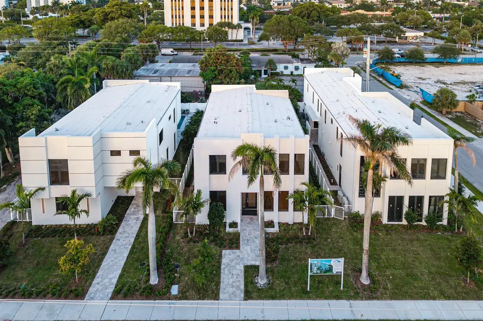 731 SE 4th Avenue, Delray Beach FL 33483 photo 2