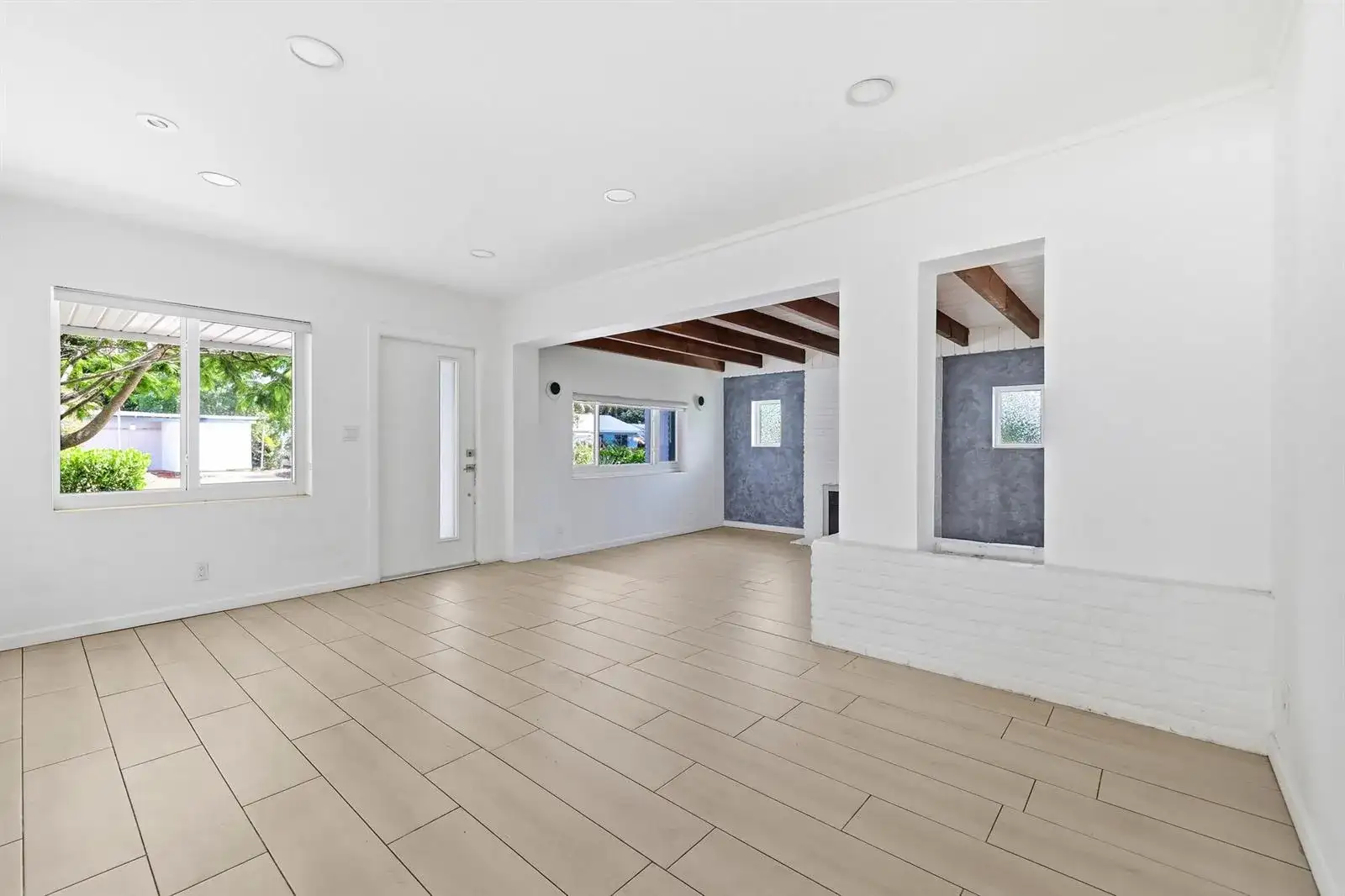 1225 15th Avenue N, FL 33460 photo 4
