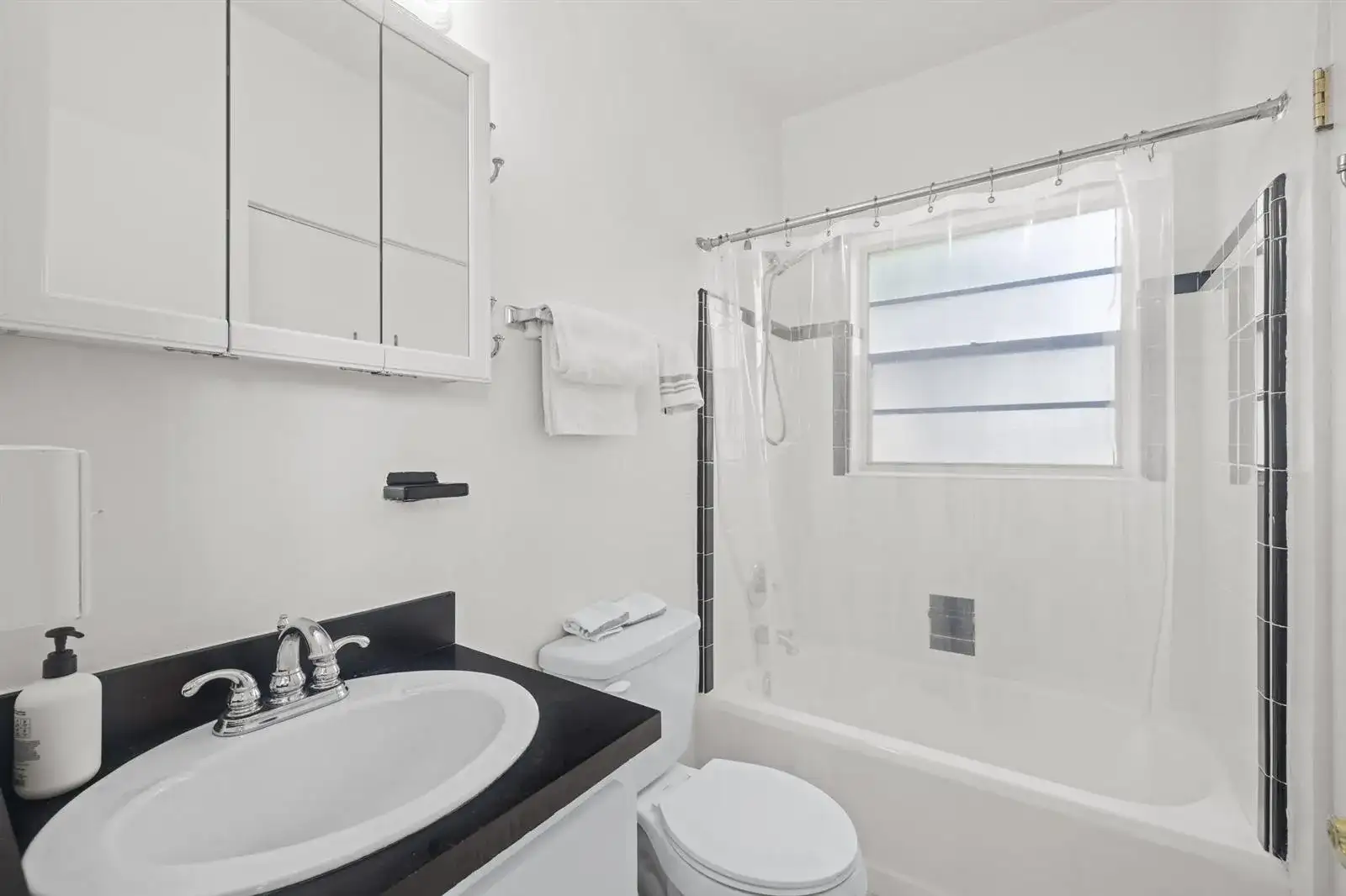 172 N County Road # 5, Palm Beach FL 33480 photo 4