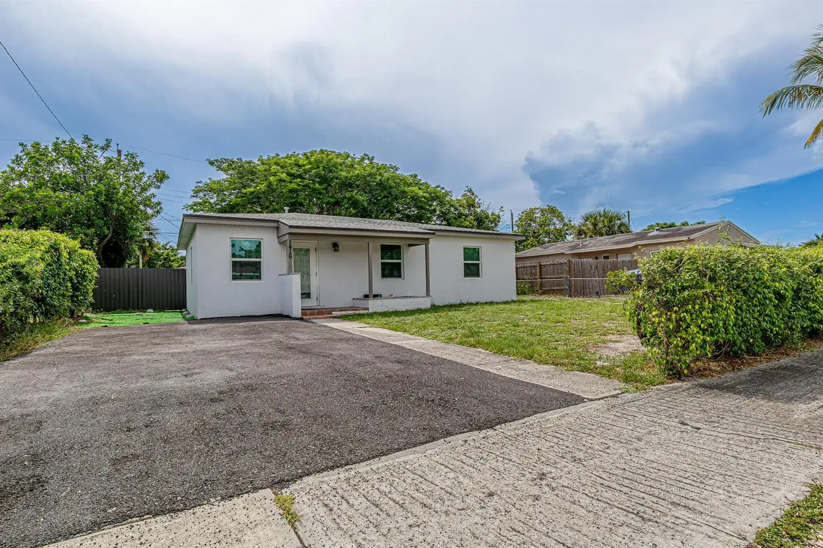 1416 S C Street, FL 33460 photo 3