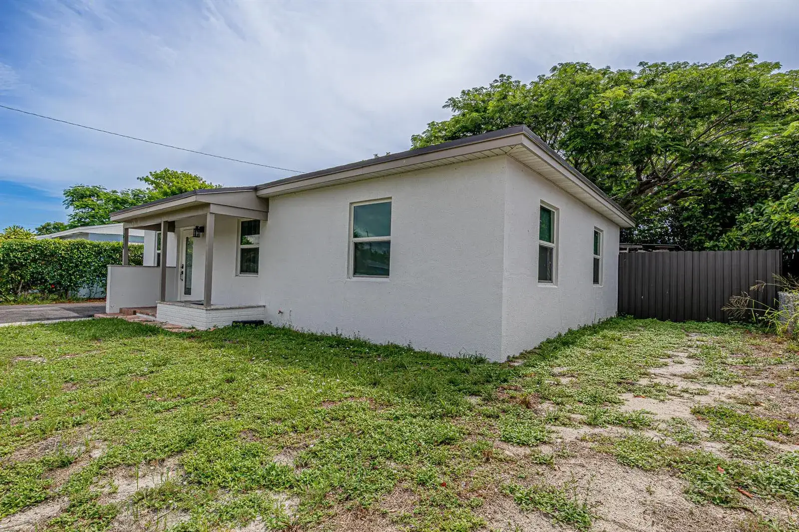 1416 S C Street, FL 33460 photo 5