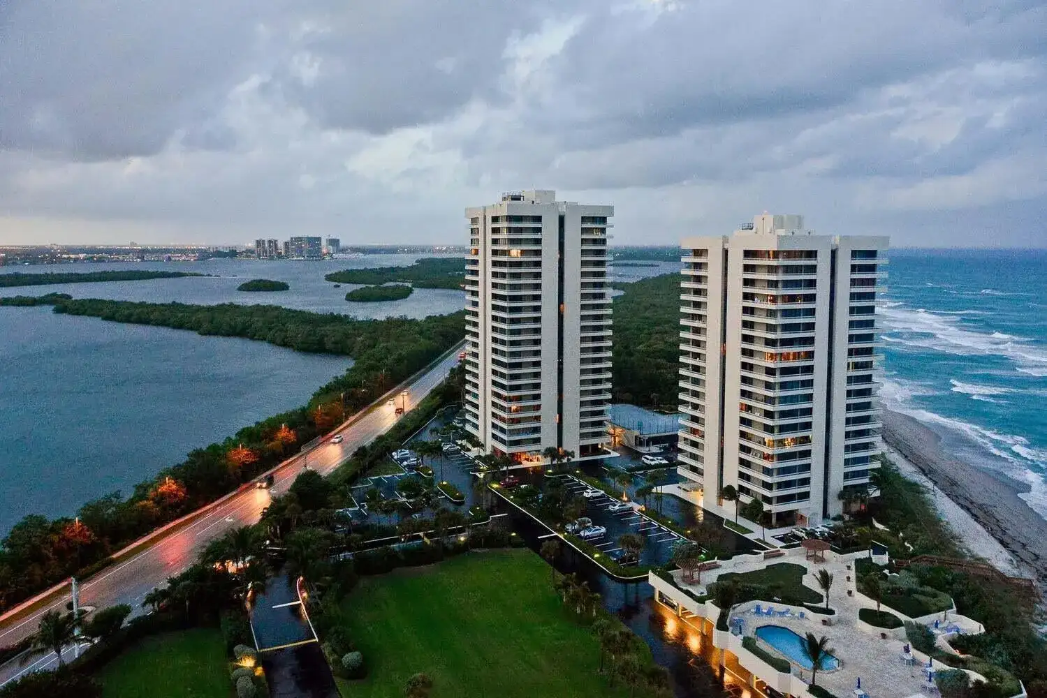 5540 N Ocean Drive # 8c, Riviera Beach FL 33404 photo 2
