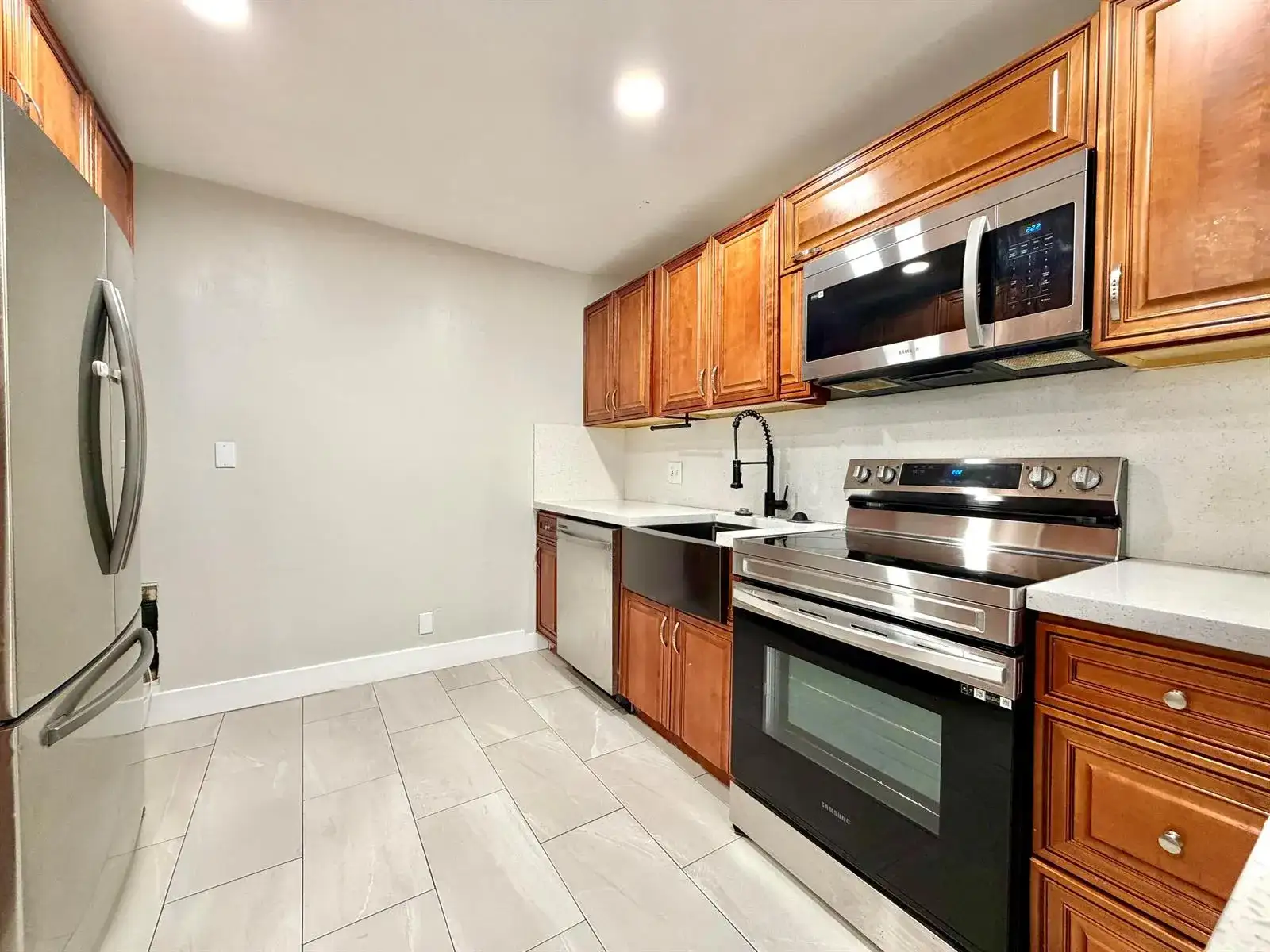 661 NW 23rd Terrace, Pompano Beach FL 33069 photo 3