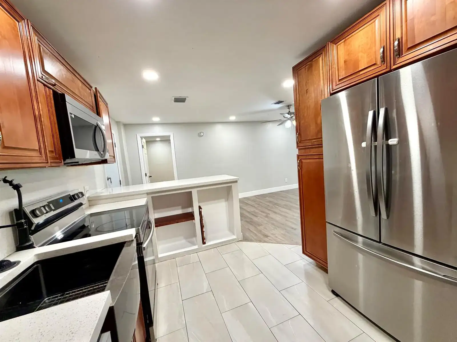661 NW 23rd Terrace, Pompano Beach FL 33069 photo 4