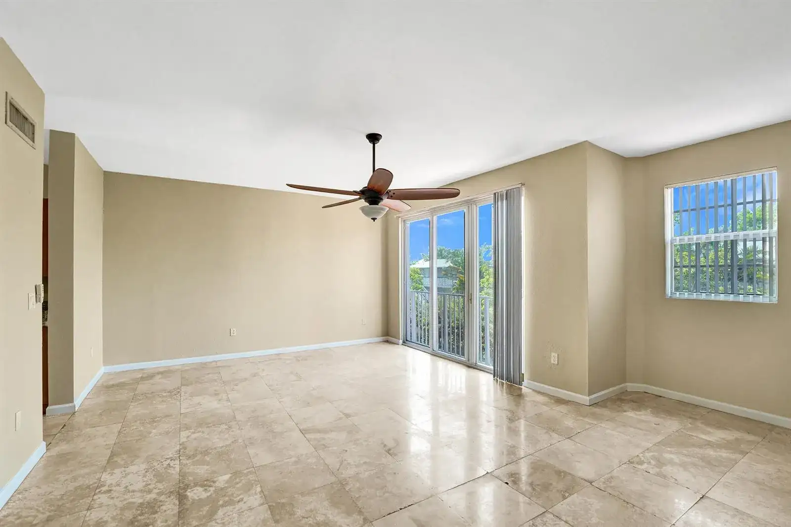2725 NE 8th Avenue # 104, Wilton Manors FL 33334 photo 4