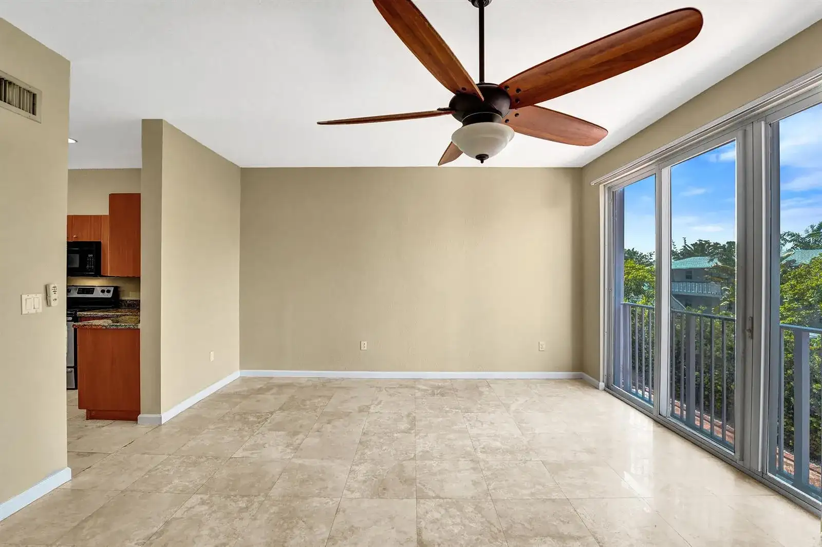 2725 NE 8th Avenue # 104, Wilton Manors FL 33334 photo 5