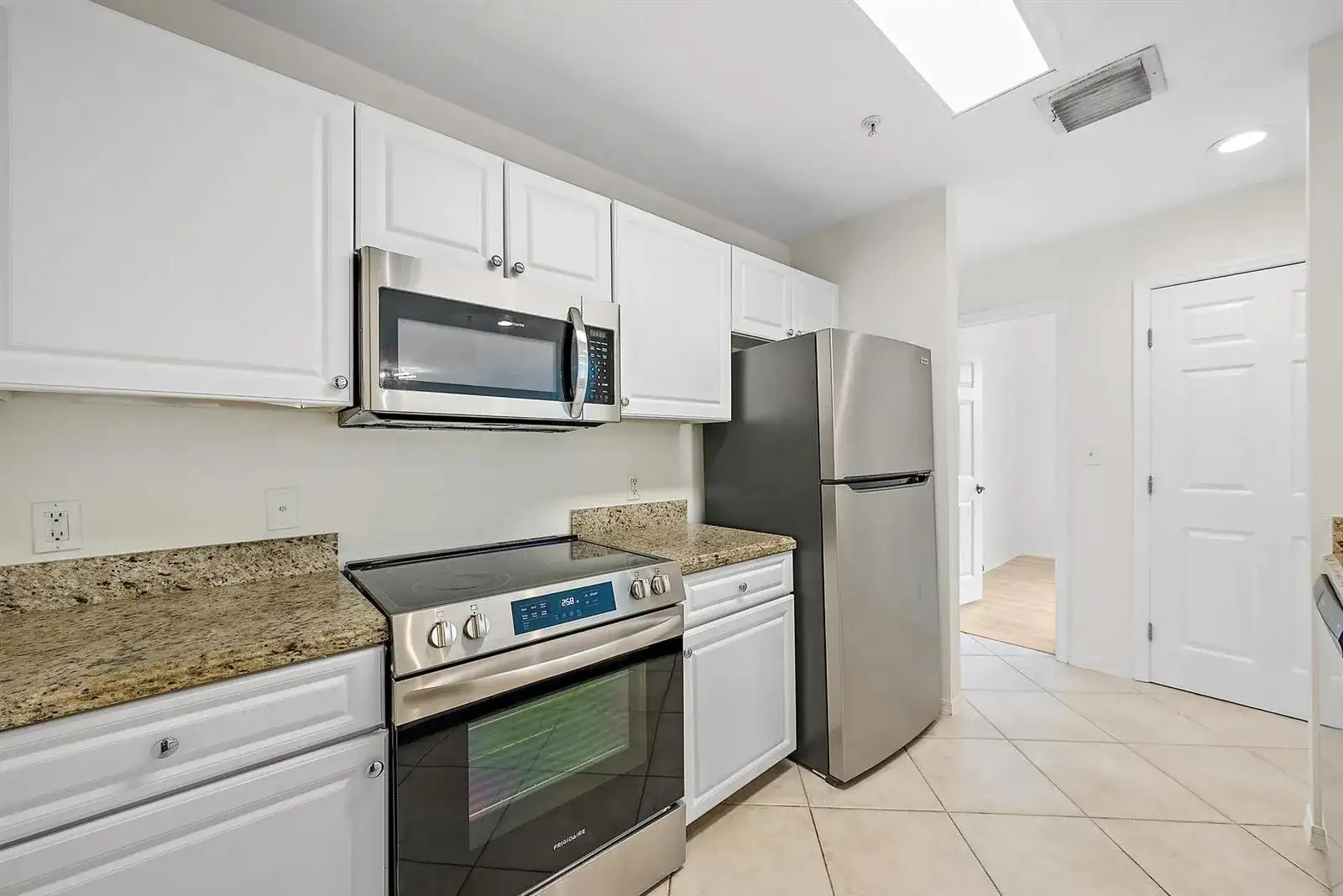 1209 Main Street # 304, Jupiter FL 33458 photo 2