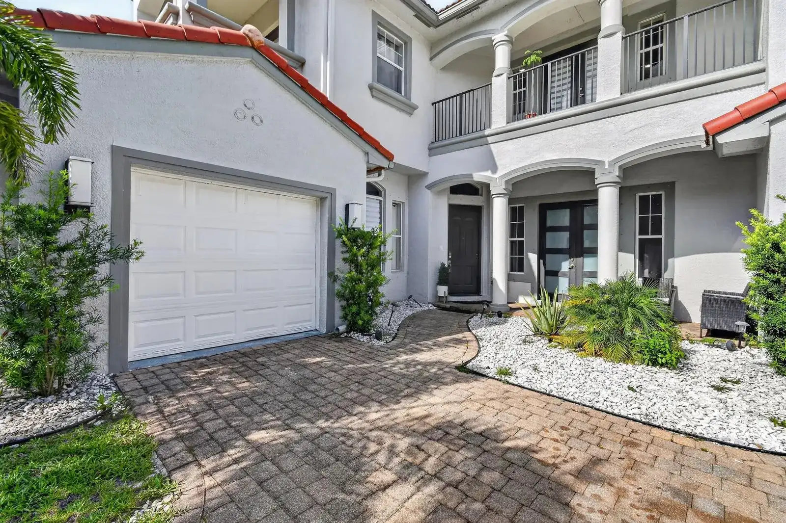 700 Cresta Circle, West Palm Beach FL 33413 photo 4