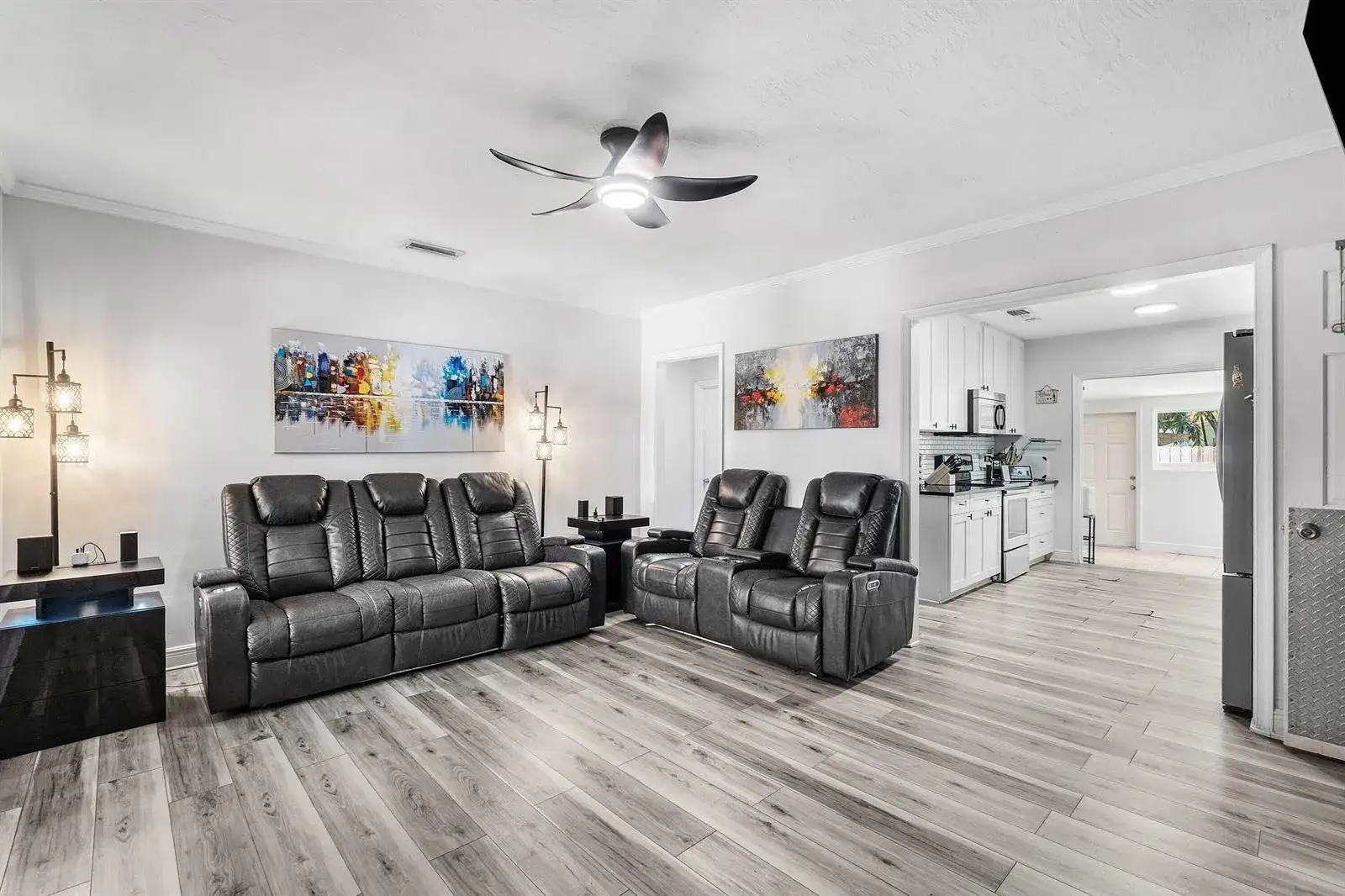 512 36th Street, West Palm Beach FL 33407 photo 4