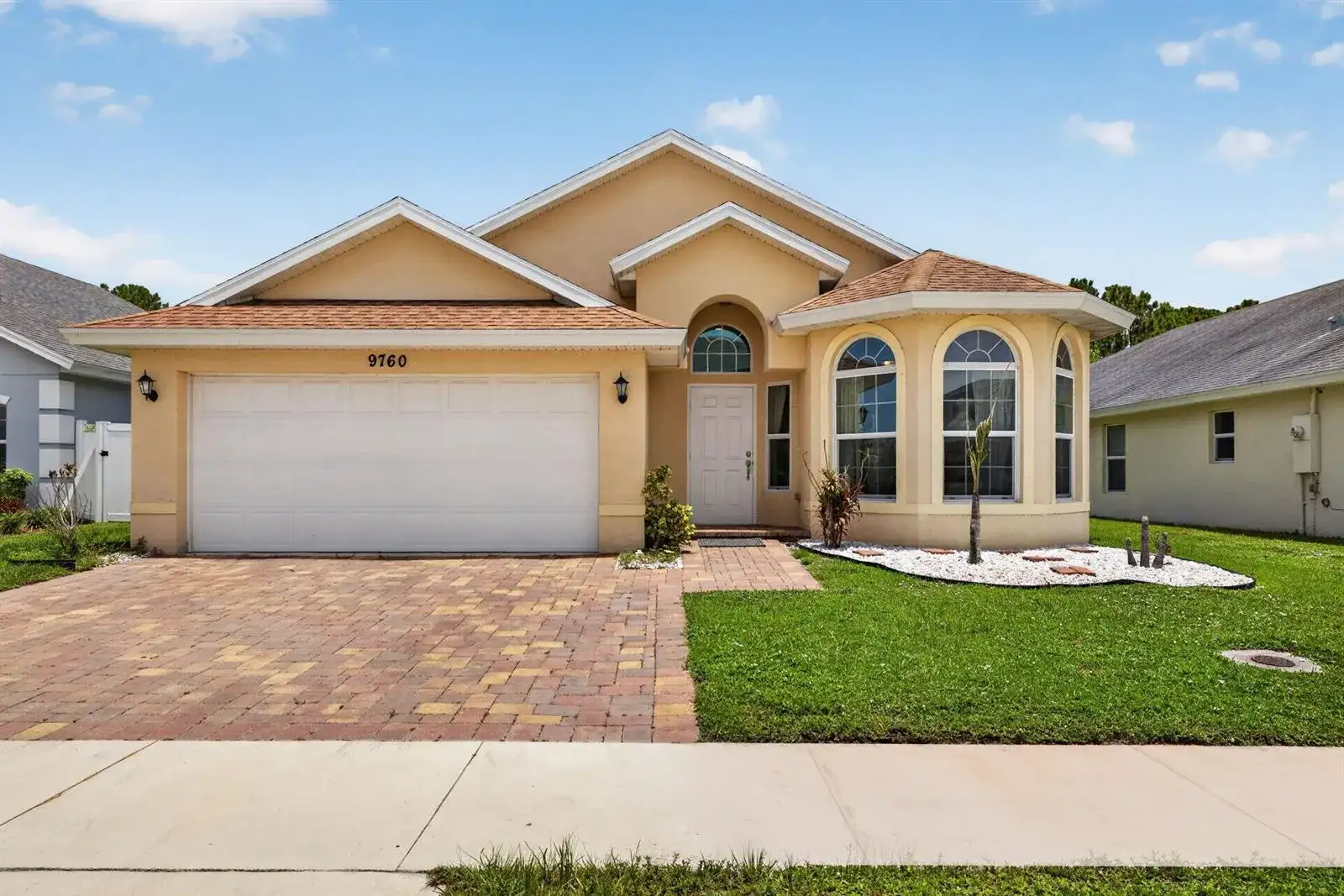 9760 Palm Breezes Drive, Fort Pierce FL 34945 photo 2
