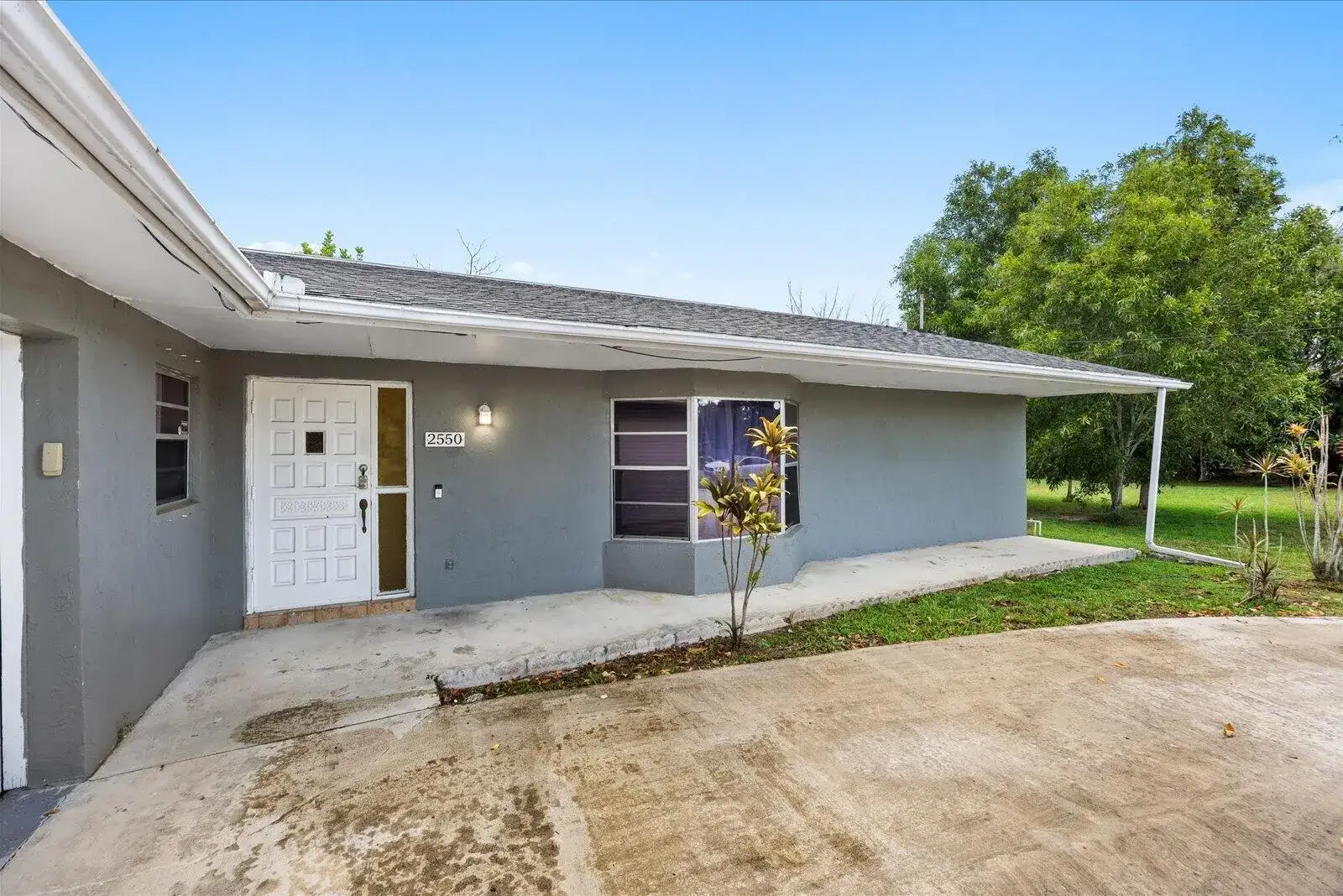 2550 SE Hemsing Street, FL 34984 photo 3
