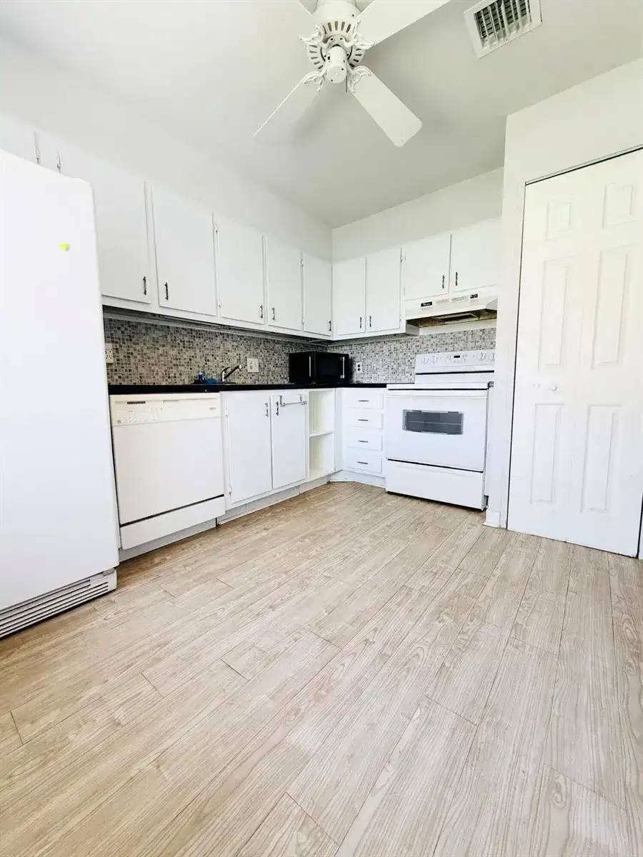 21411 Juego Circle # 32b, Boca Raton FL 33433 photo 2