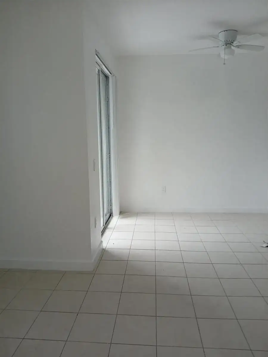 2127 Shoma Drive, Royal Palm Beach FL 33414 photo 4