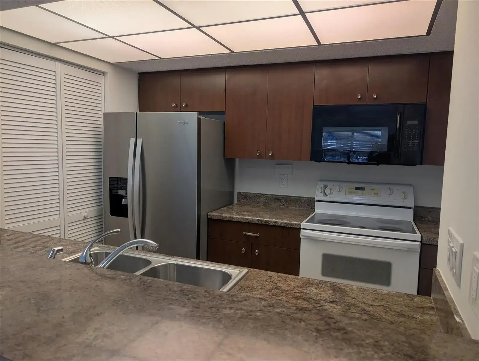 1061 NW 122nd Terrace, Pembroke Pines FL 33026 photo 4
