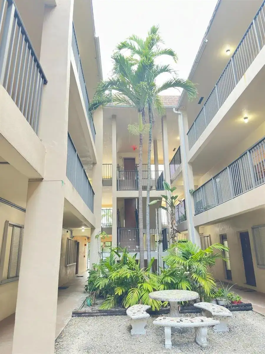 348 S Federal Highway # 10, Dania Beach FL 33004 photo 2