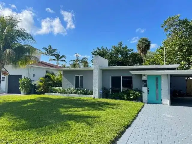 1560 NE 32nd Street, Oakland Park FL 33334 photo 2