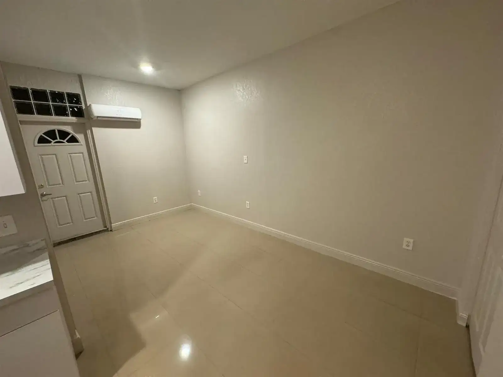 9033 NW 174th Street, Hialeah FL 33018 photo 2