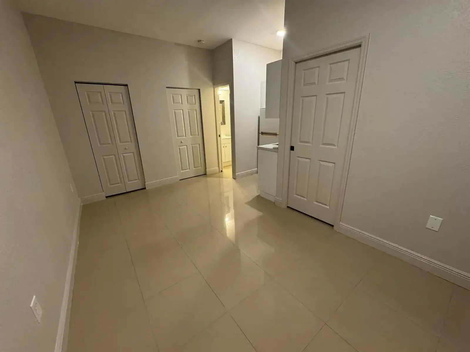 9033 NW 174th Street, Hialeah FL 33018 photo 3