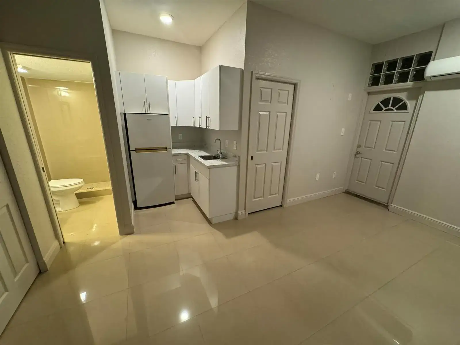 9033 NW 174th Street, Hialeah FL 33018 photo 4
