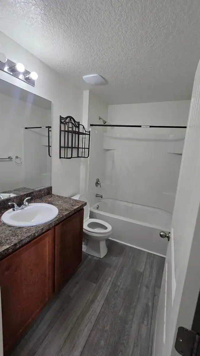 1832 SW Cameo Boulevard, FL 34953 photo 2