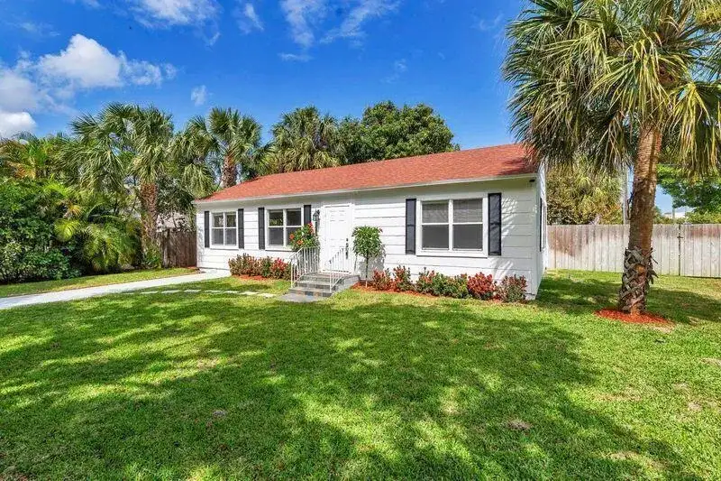 6312 GARDEN Avenue, West Palm Beach FL 33405 photo 2