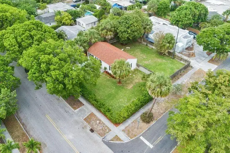 6312 GARDEN Avenue, West Palm Beach FL 33405 photo 4
