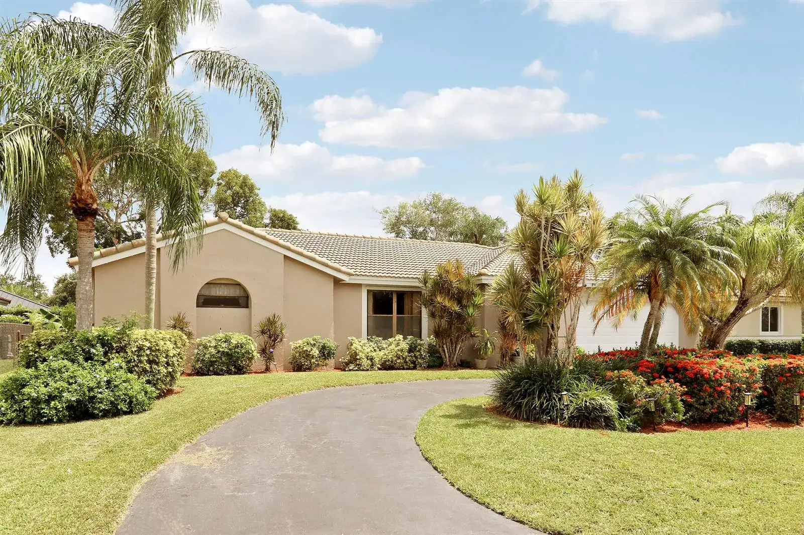 15821 Sedgewyck Circle N, Davie FL 33331 photo 2
