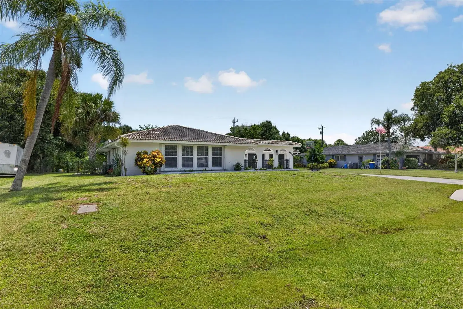 2409 NW Everglades Boulevard, Stuart FL 34994 photo 2