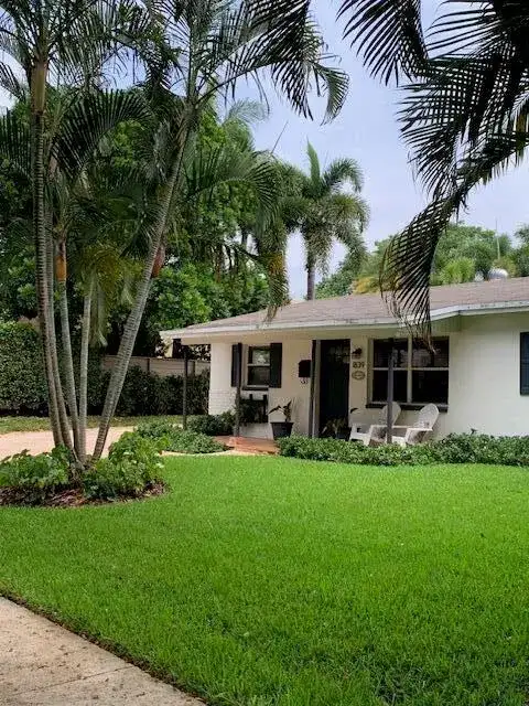 839 UPLAND Road, West Palm Beach FL 33401 photo 2