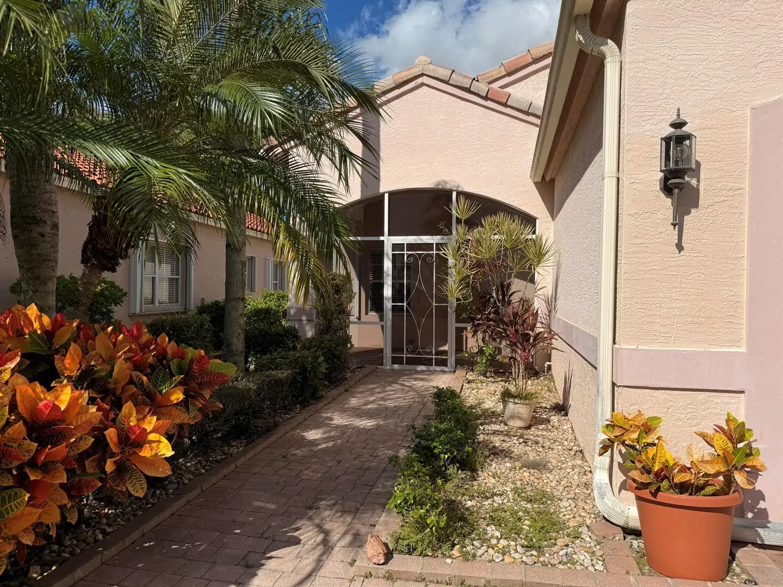 633 NW Whitfield Way, Port St. Lucie FL 34986 photo 2