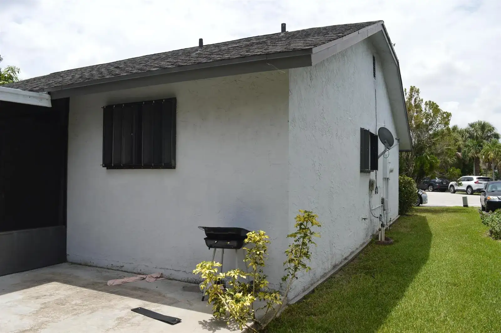 9194 NW 49TH Court, Sunrise FL 33351 photo 5