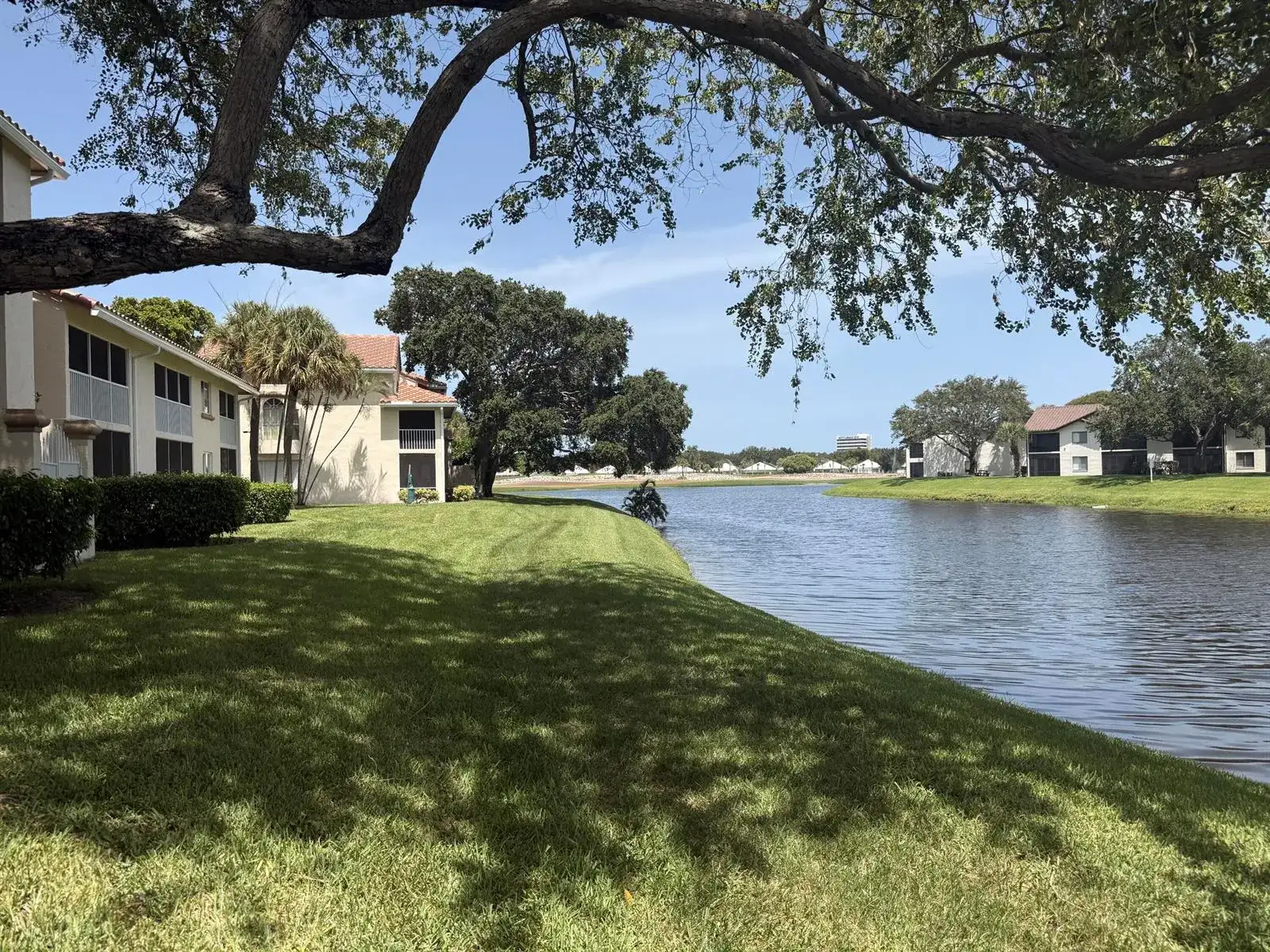 7206 Glenmoor Drive, West Palm Beach FL 33409 photo 2