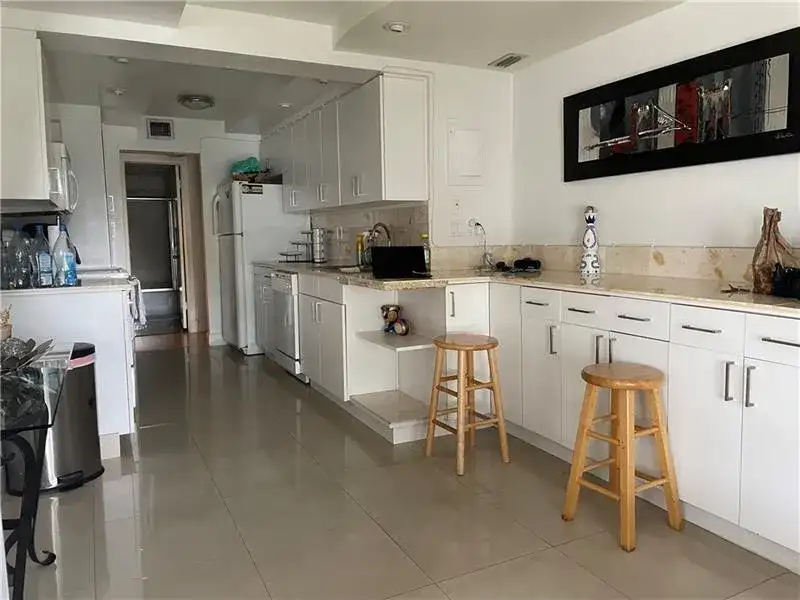 3690 INVERRARY Drive # 2Z, Lauderhill FL 33319 photo 5