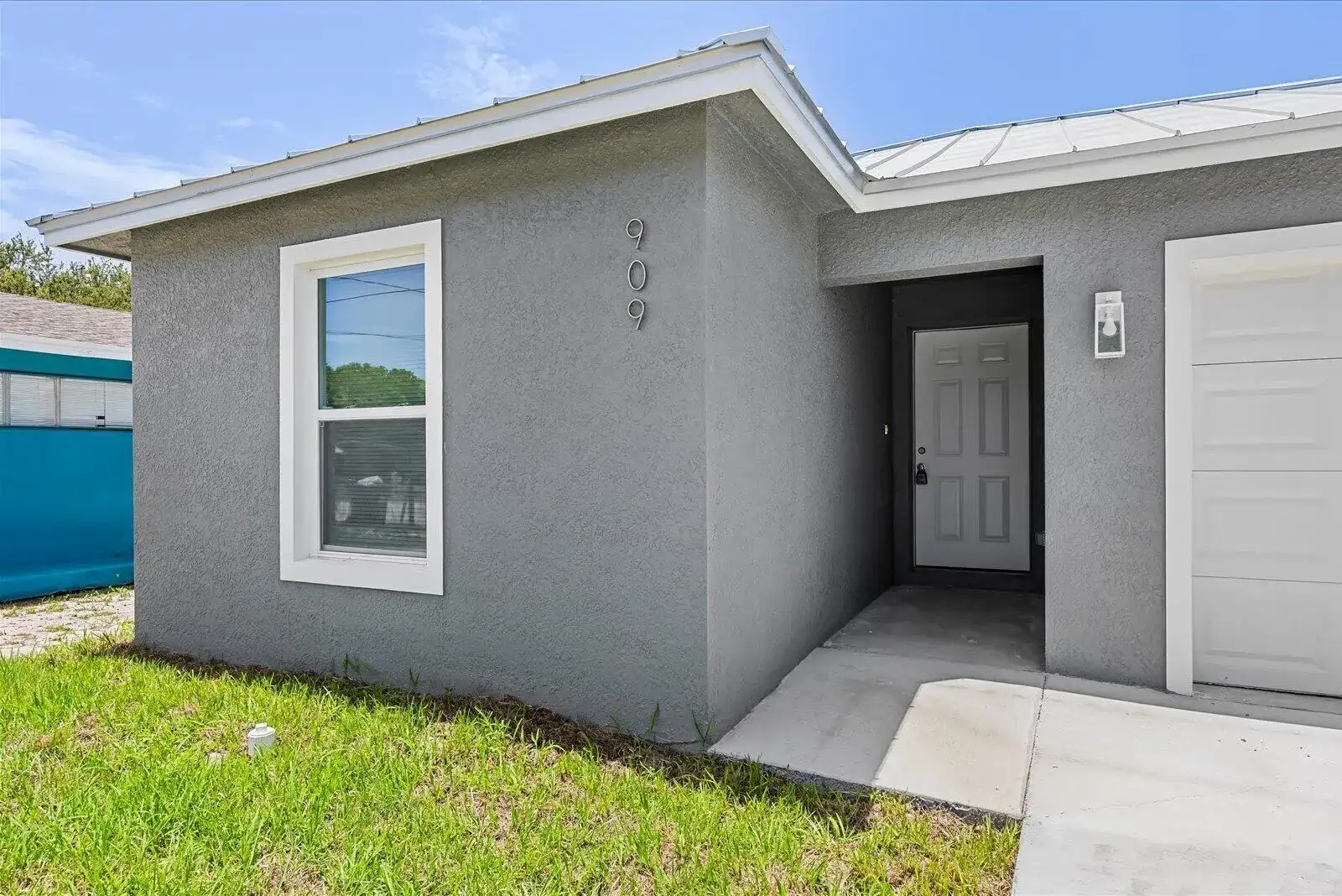 909 20TH N, Fort Pierce FL 34950 photo 4
