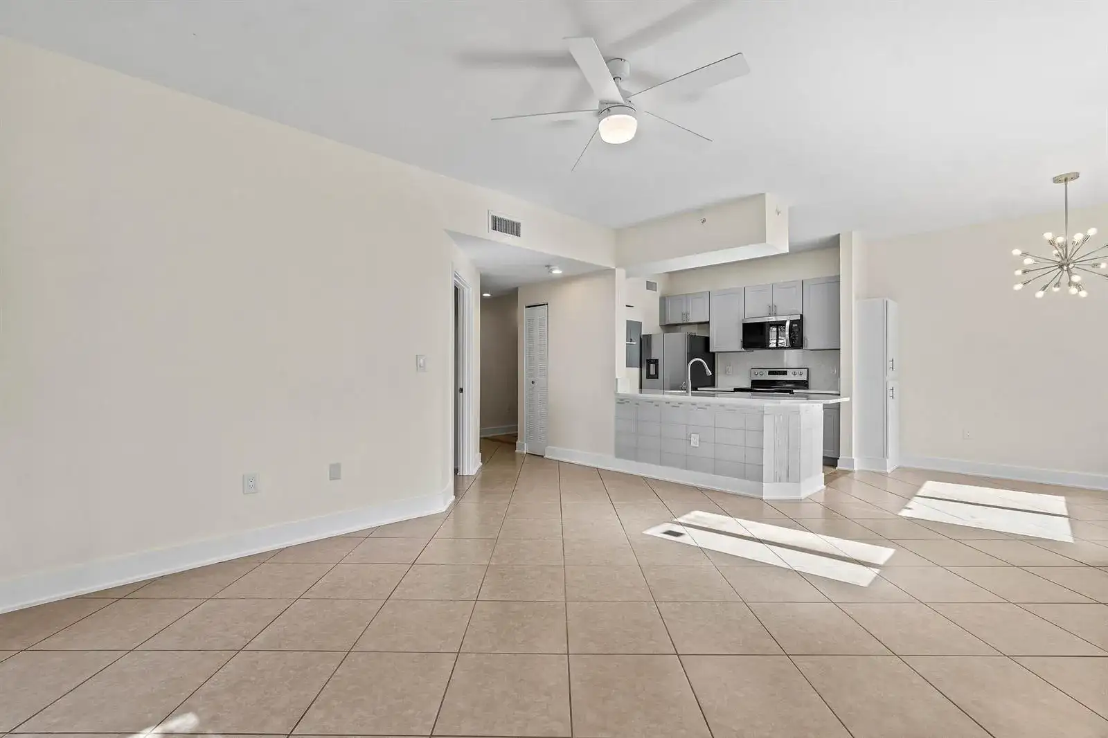 1000 Scotia Drive # 102, Hypoluxo FL 33462 photo 3