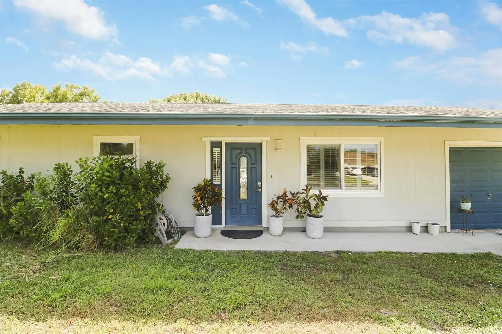 5601 Palm Drive, Fort Pierce FL 34982 photo 2