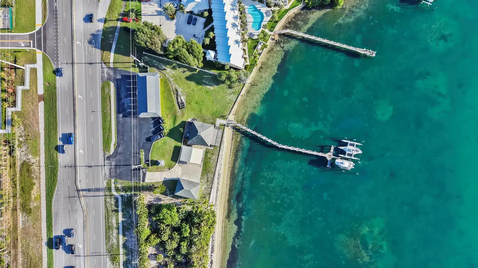18947 SE Federal Highway, Jupiter FL 33469 photo 3