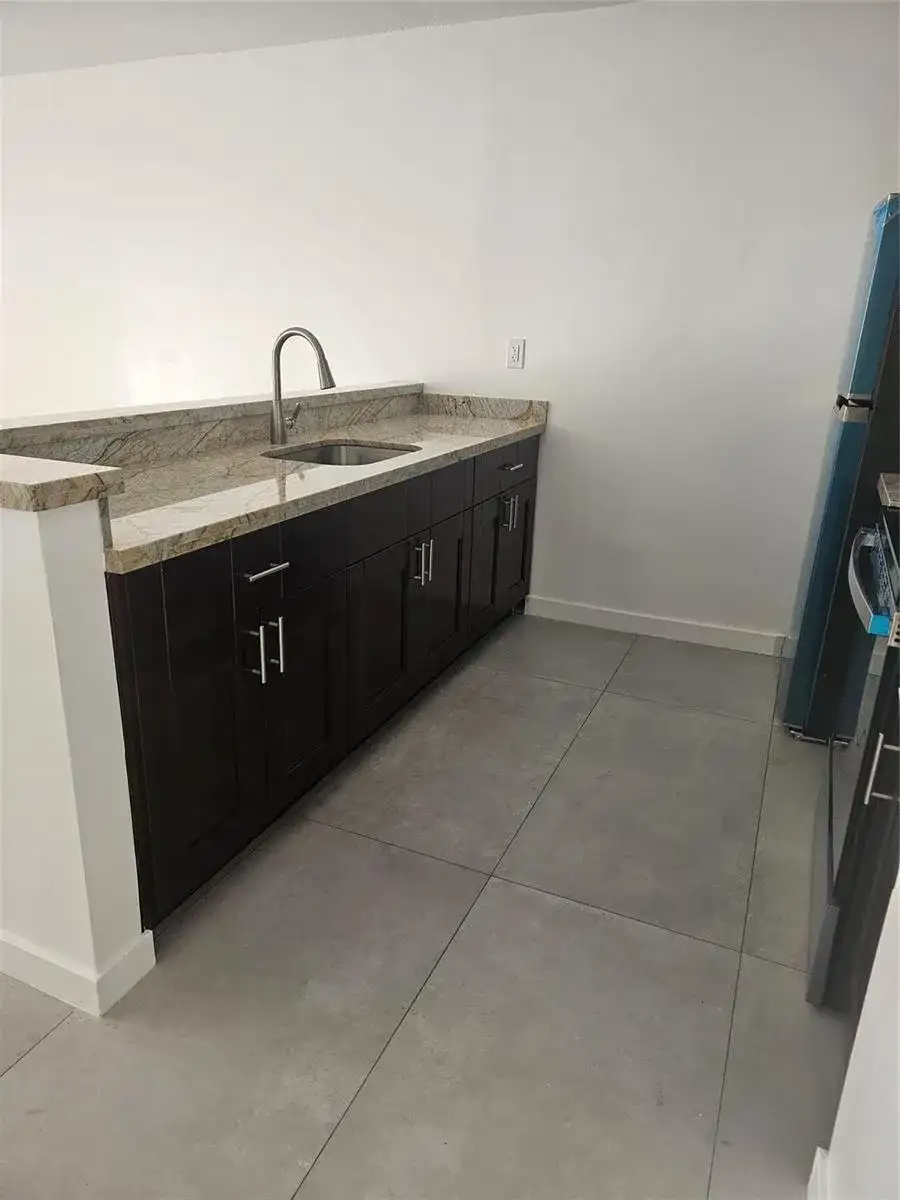 5219 NW 18th Court, Lauderhill FL 33313 photo 5